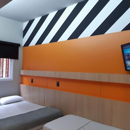 Artsy Vitoria Hostel エクステリア 写真