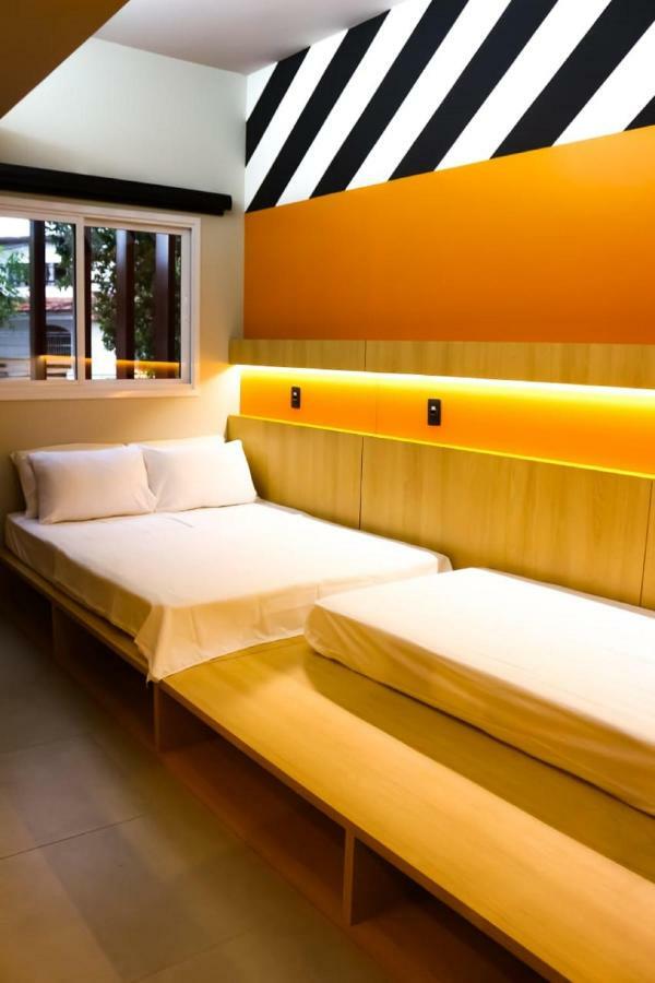 Artsy Vitoria Hostel エクステリア 写真