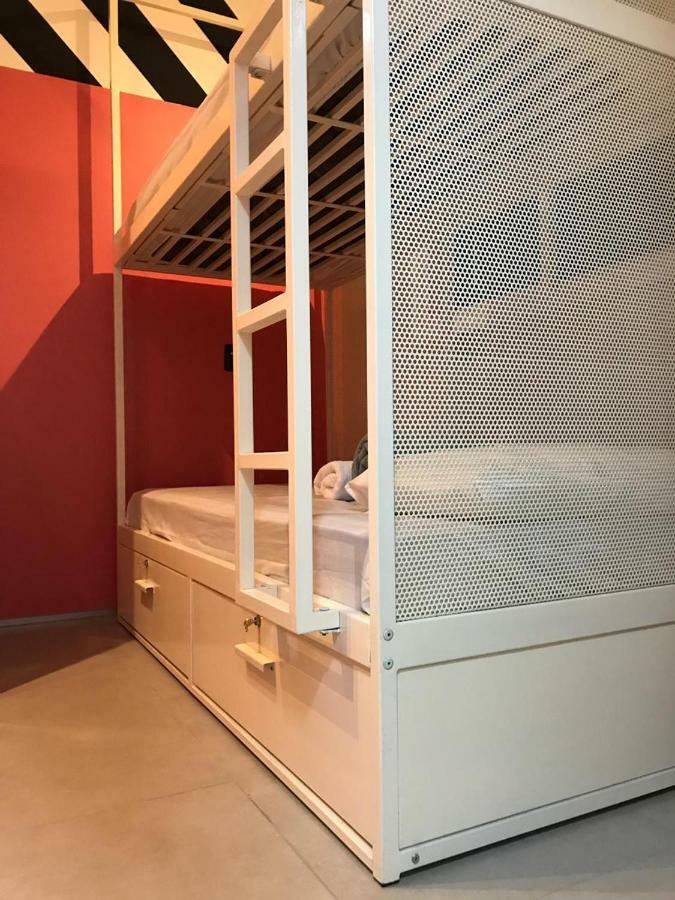 Artsy Vitoria Hostel エクステリア 写真